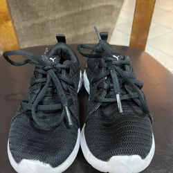 Child’s Puma Black Shoes