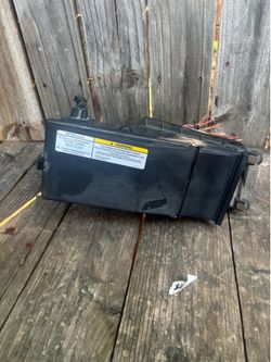 04-08 Chrysler Crossfire OEM Front Relay Fuse Box Control Module