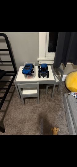 Kids table