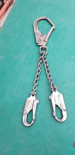 Position hooks