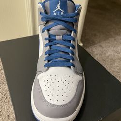 Air Jordan true blue 