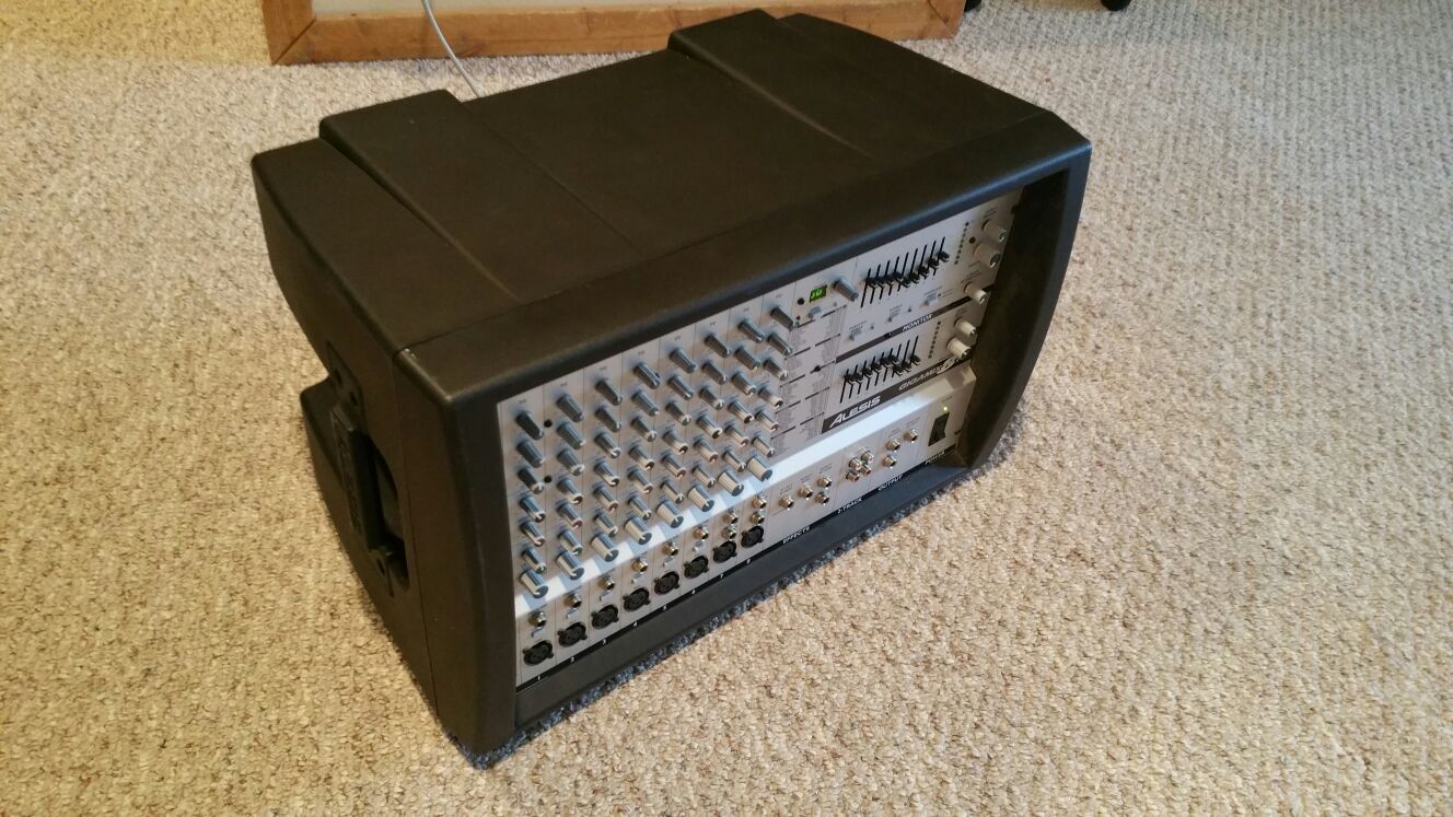 Alesis gigamix 8 fx powered mixer