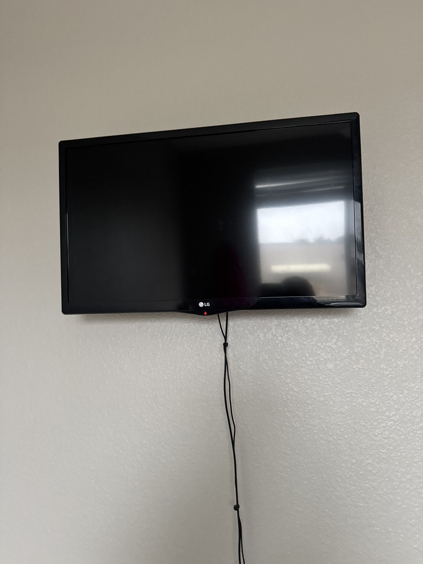 Small 12” LG TV With Mount