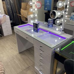 White Vanity Desk With Bluetooth Mirror