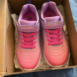 Sketchers Girls Brand New Size 13