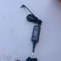 HP L25296-002 19.5V 2.31A 45W Genuine Original AC Power Adapter Charger