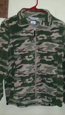 Youth 14/16 Columbia Camo fleece