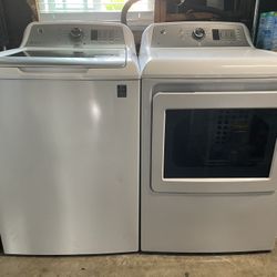 general electric washer & dryer.. one owner. 