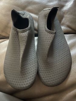 Water shoes