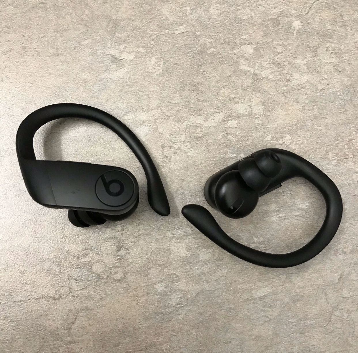 Apple Power Beats Pro Wireless