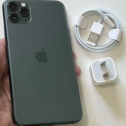 iPhone 11 Pro Max , Factory Unlocked, Excellent Condition Like New