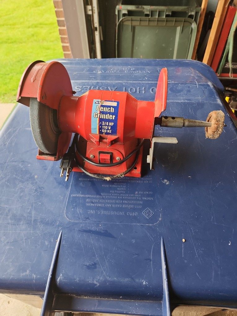 3/4 Horse Power, Buffing Diamonds. Works Great