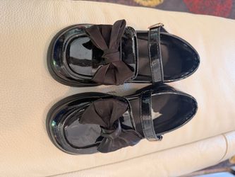 Girls Black Patent Dress Shoes – Size 32