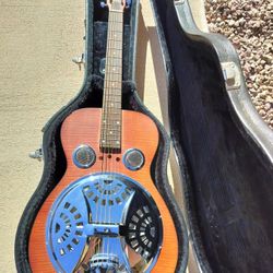 Dobro Hound Dog Deluxe Round Neck Resonator Guitar