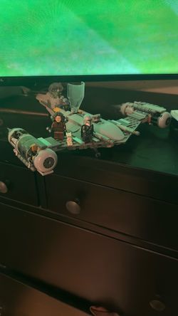 Lego mandalorian ship