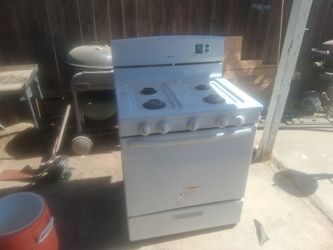 Gas stove