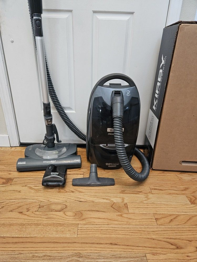 New Cond  KENMOR  CANIESTER VACUUM WITH ATTACHMENT    AMAZING POWER SUCTION  , WORKS EXCELLENT   