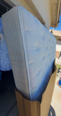 Serta Mattress (King)