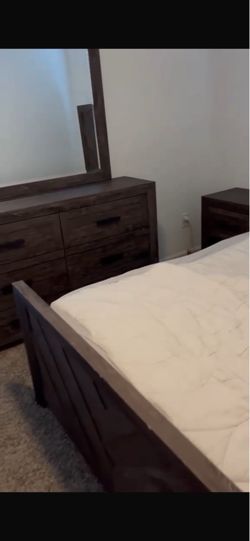 Bedroom  Set - almost new