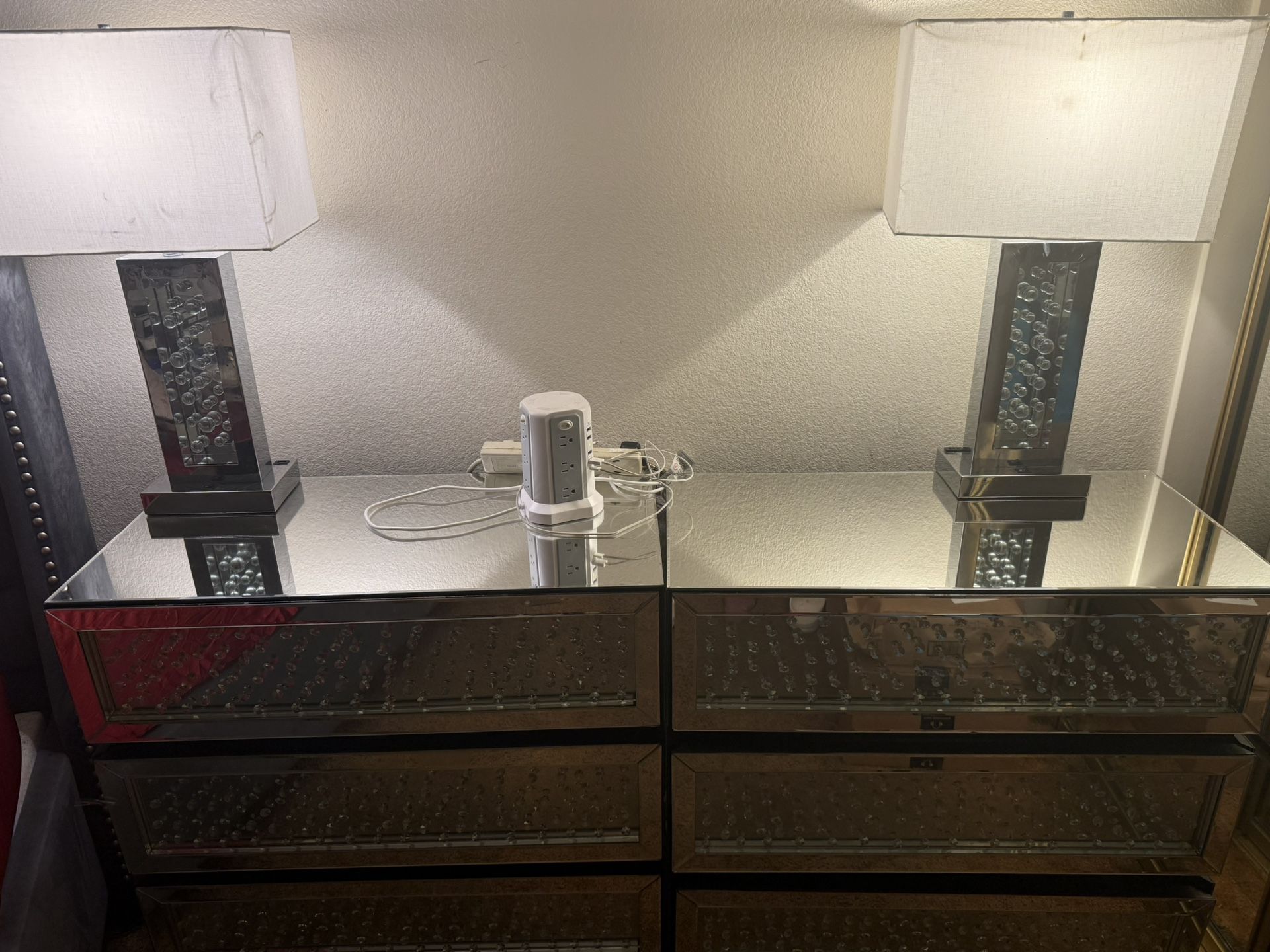 2 Mirror dressers  and 2 Mirror Lights