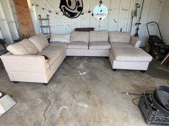 Couch sectional