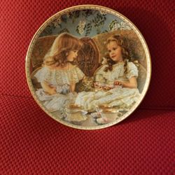 Decorative Art Plate 8.25 Inch Sandra Kuck Best Friends Pre Owned