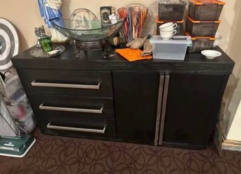 Free shelf hutch