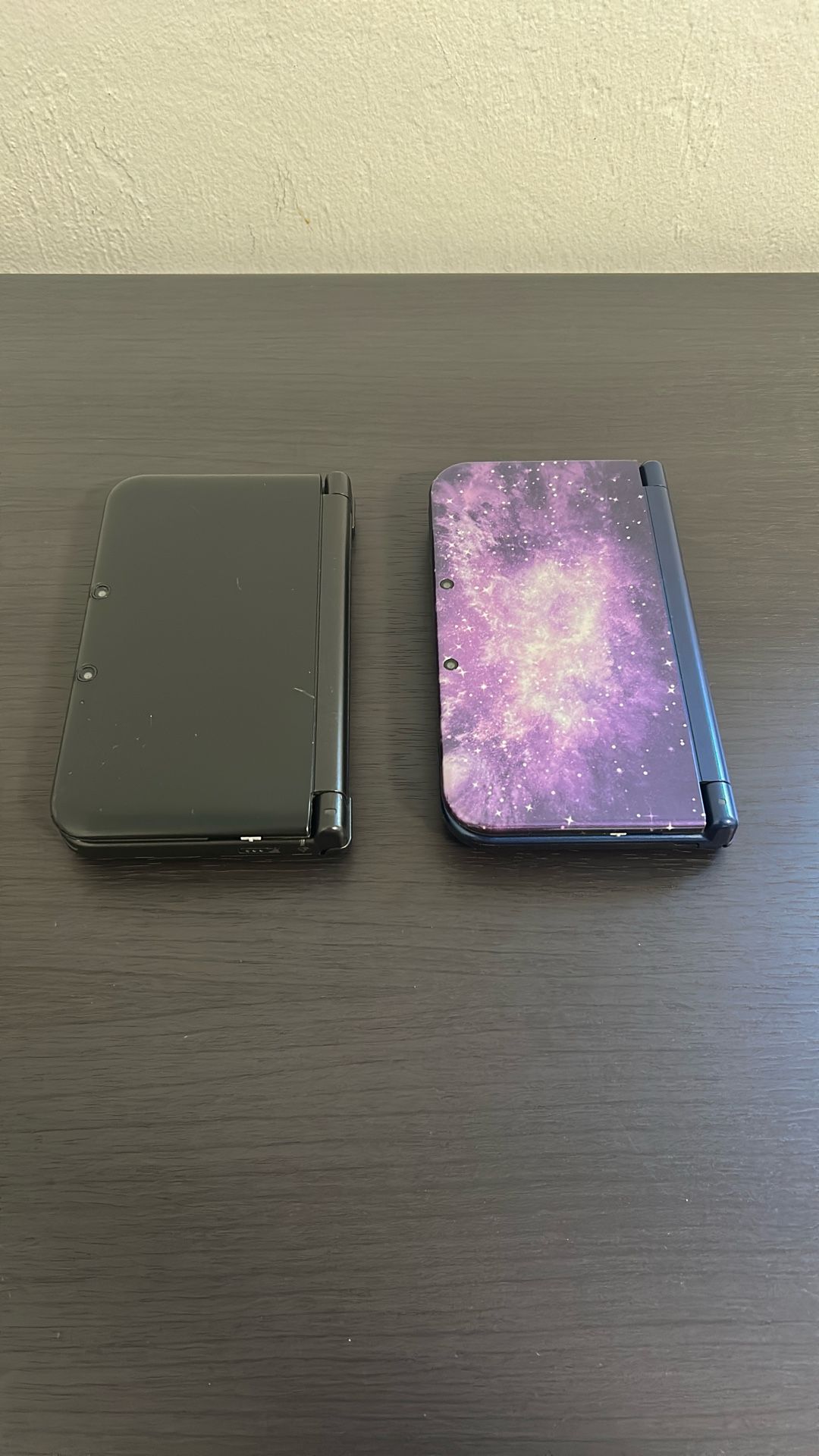 3DS XL Bundle (3DS XL Galaxy Edition + 3DS XL Black edition)