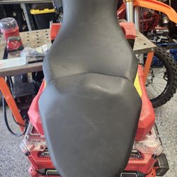 BMW 1000rr or Stock Seat