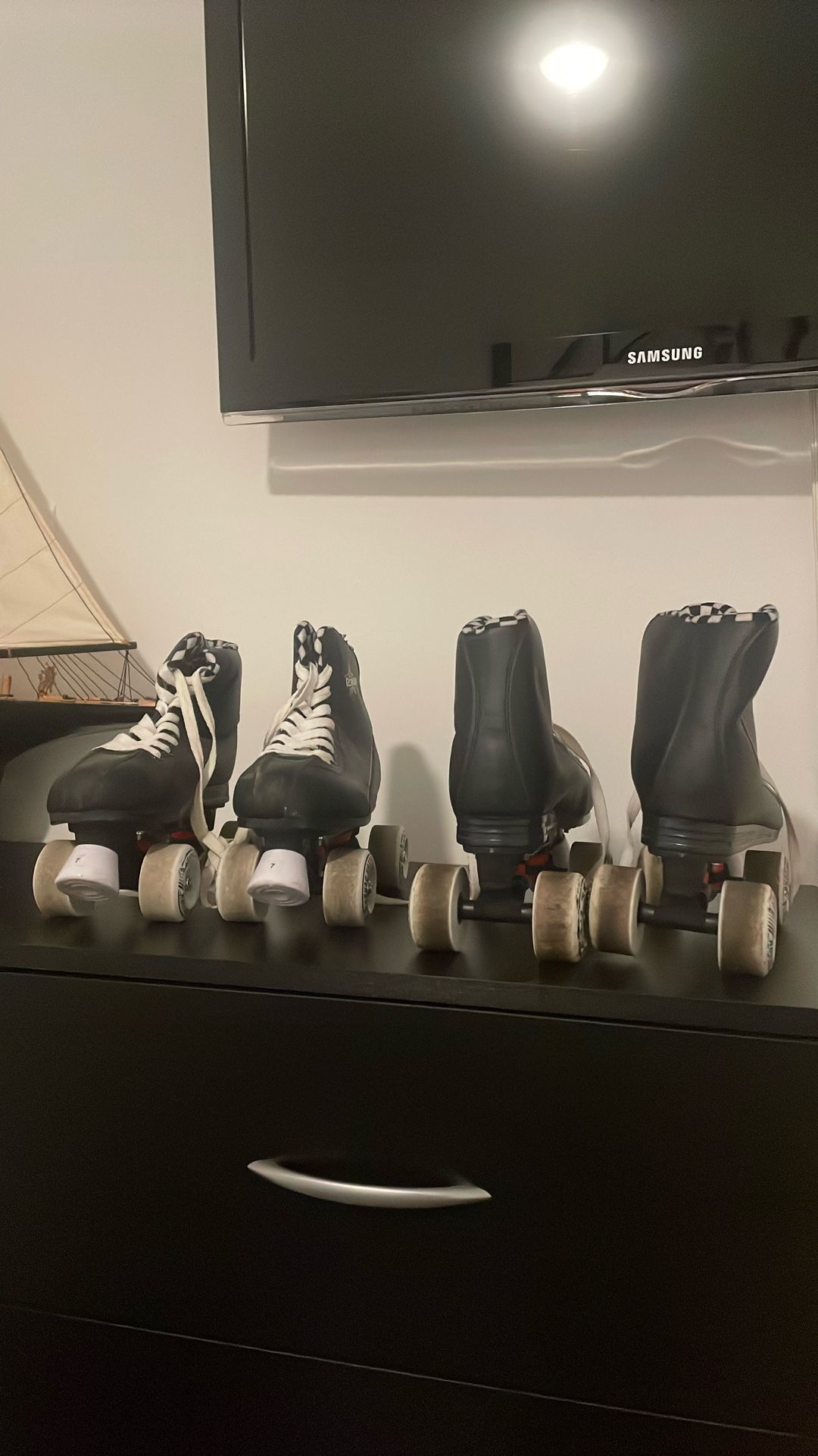 Roller Skates 