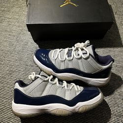 Nike Jordan 11 Georgetown Low Size 9 Cleannn