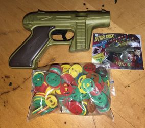 Vintage 1960s Gold Star Trek Rayline Ray Line Tracer Jet Disc Toy Gun w/Discs 