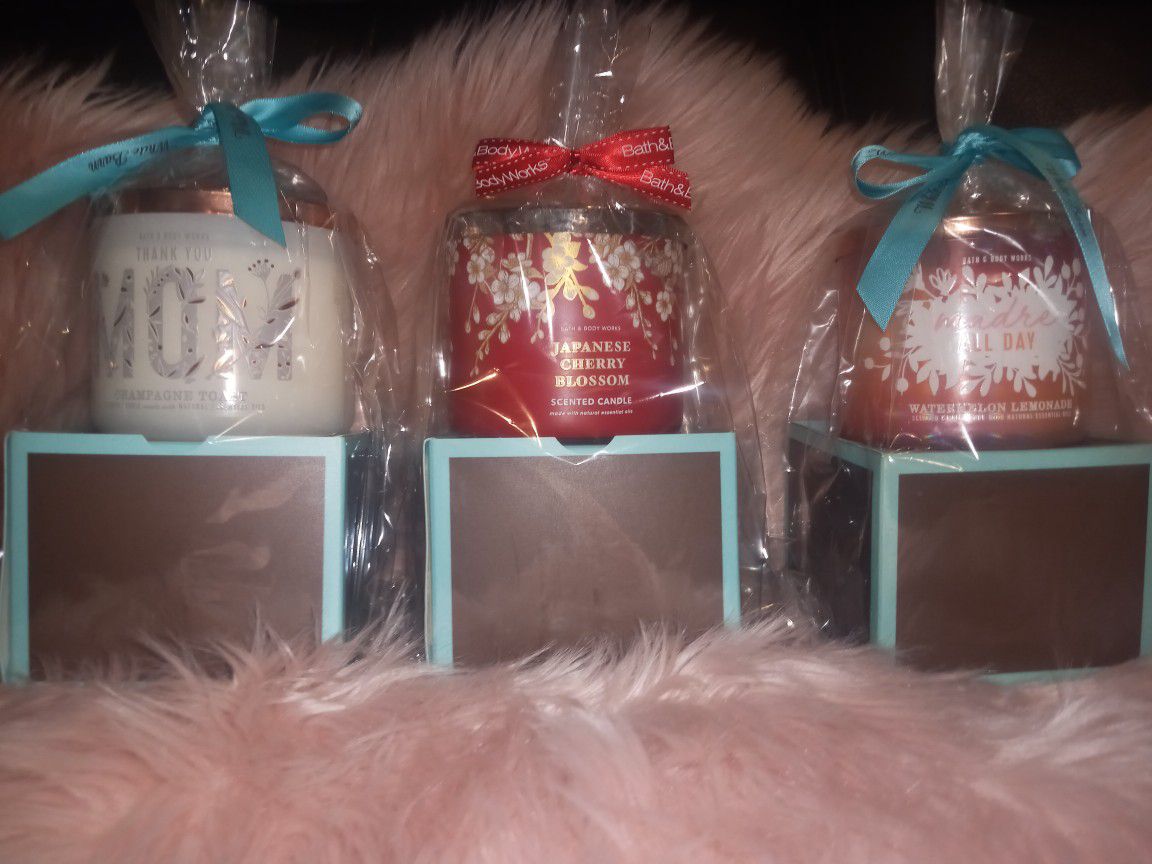 Mother's Day Bath And Body Works Candles New $20 Each