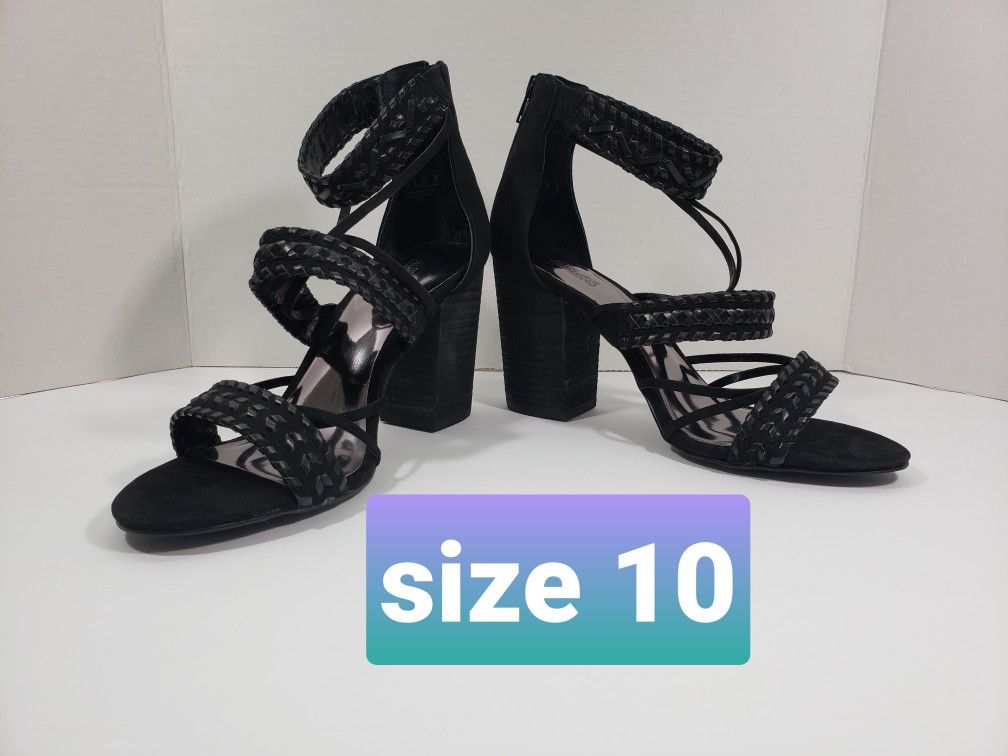 Size 10M Carlos by Carlos Santana Black Suede Strappy Sandals block heels