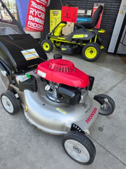 HONDA GAS 21-IN SELF PROPELLED LANW MOWER