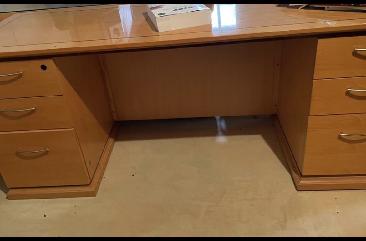 Office Desks
