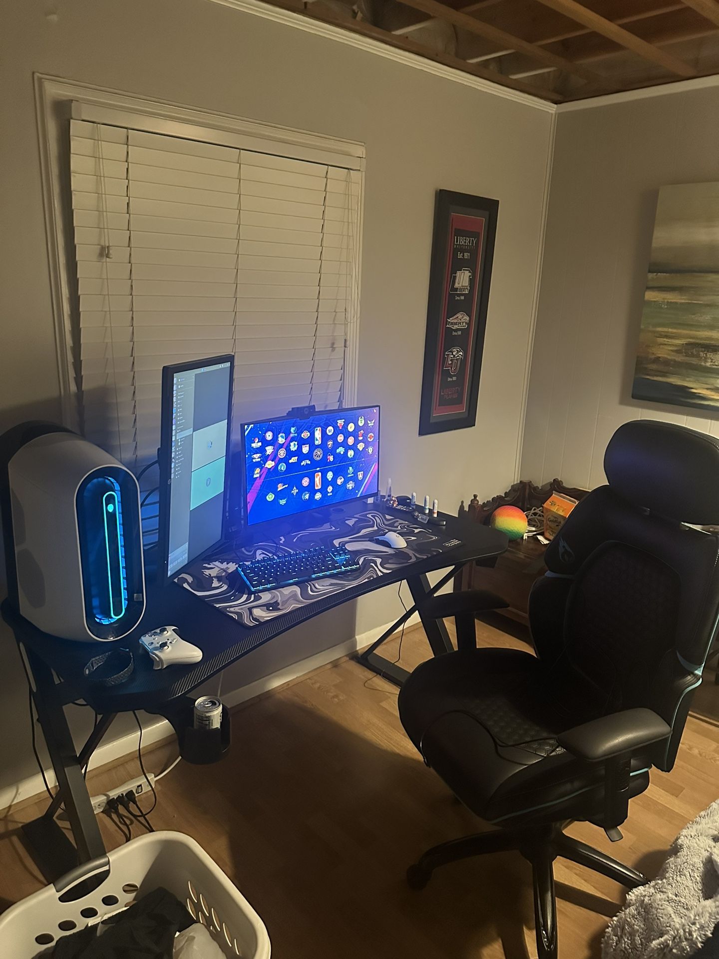 Aleinware Gaming Pc With Razer Huntsman Mini & Logitech G Pro Wireless