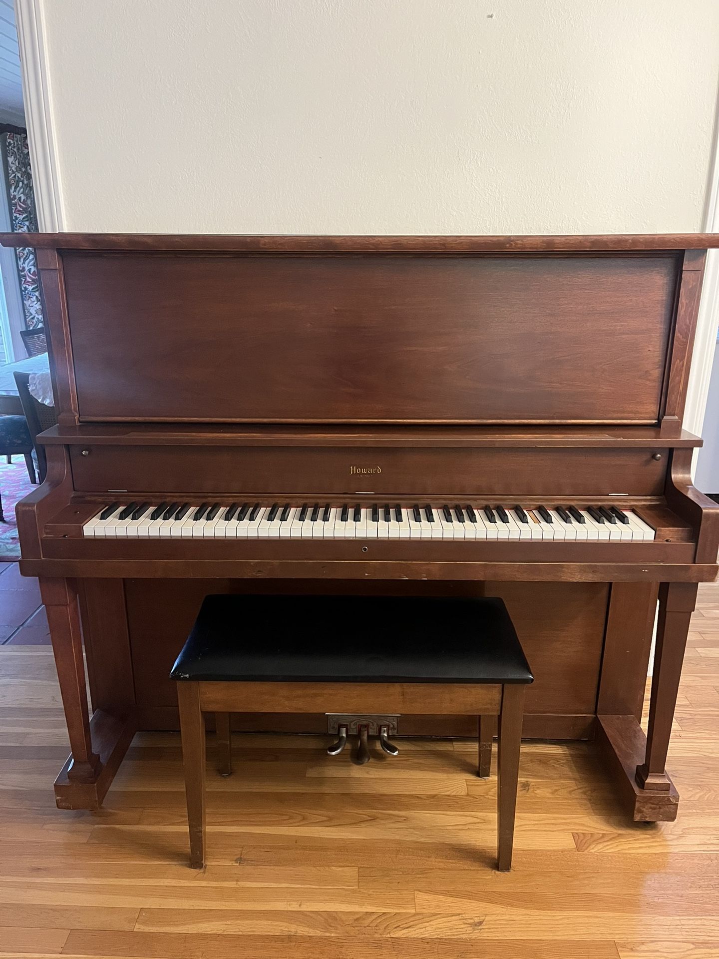 Piano - Howard Cincinnati
