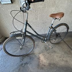 Biria 7 Speed City Bike