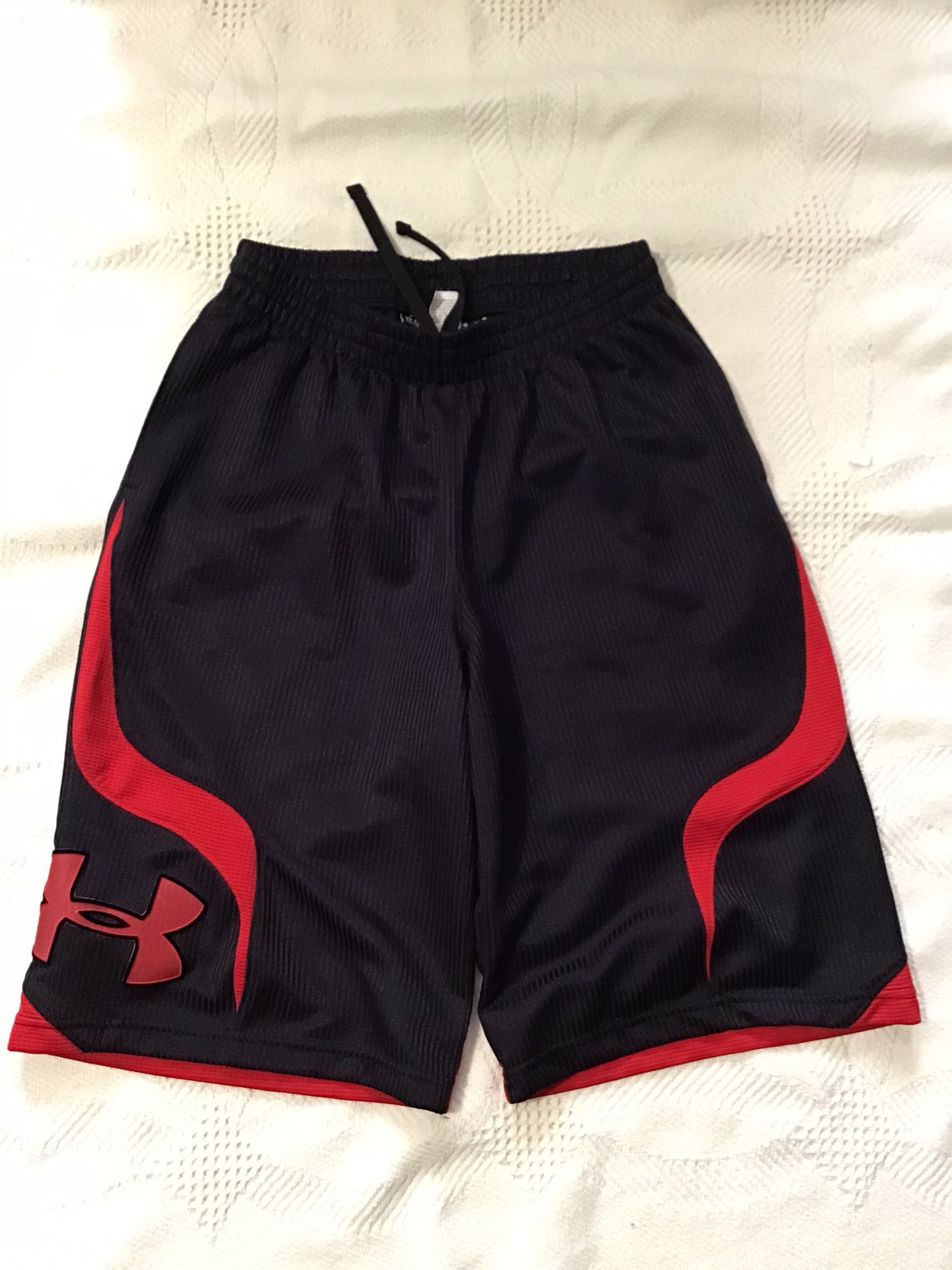 Under Armour/BLACK RED YLG/BLUE S-M/WHITE SM/BLACK MED/LIMEY GREEN MD-M/GRAY YLG/PRUPLE SMALL/ Each $10
