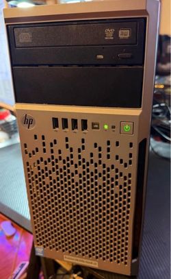 Hp Proliant Server - Like New - 32 GB Ram - Xeon - 2 Terabyte storage - Windows 11 Pro