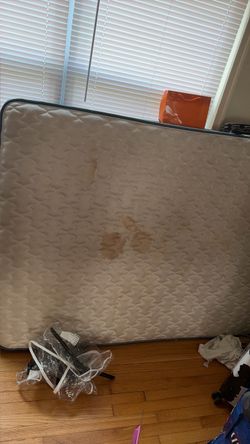 Full size mattress
