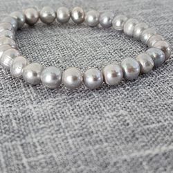 Pearl Beaded Bracelet 
