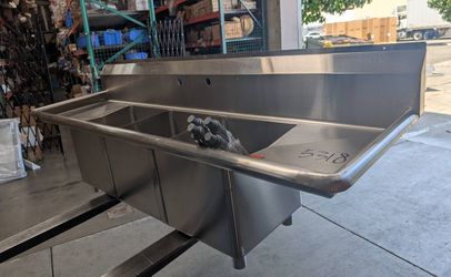 Clearance 75 ins Stainless Steel 3 Compartment Sink 105318L0609