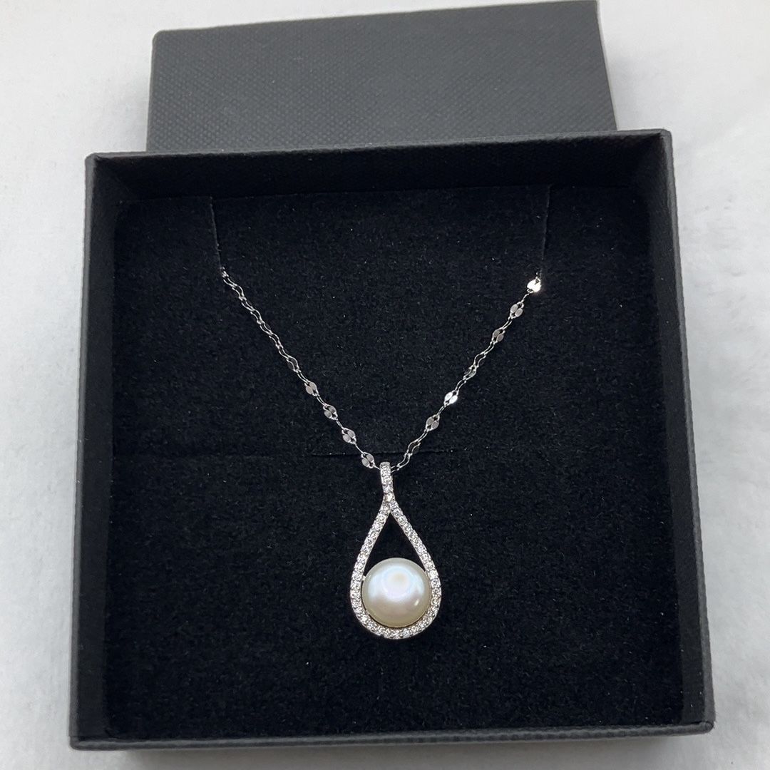 S925 Sterling Silver Micropaved Pear Drop Pearl Pendant Necklace