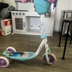 Anna And Elsa Frozen Scooter 