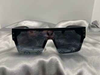 Louis Vuitton Waimea L Monograms Black  Frames.  Brand New With Box