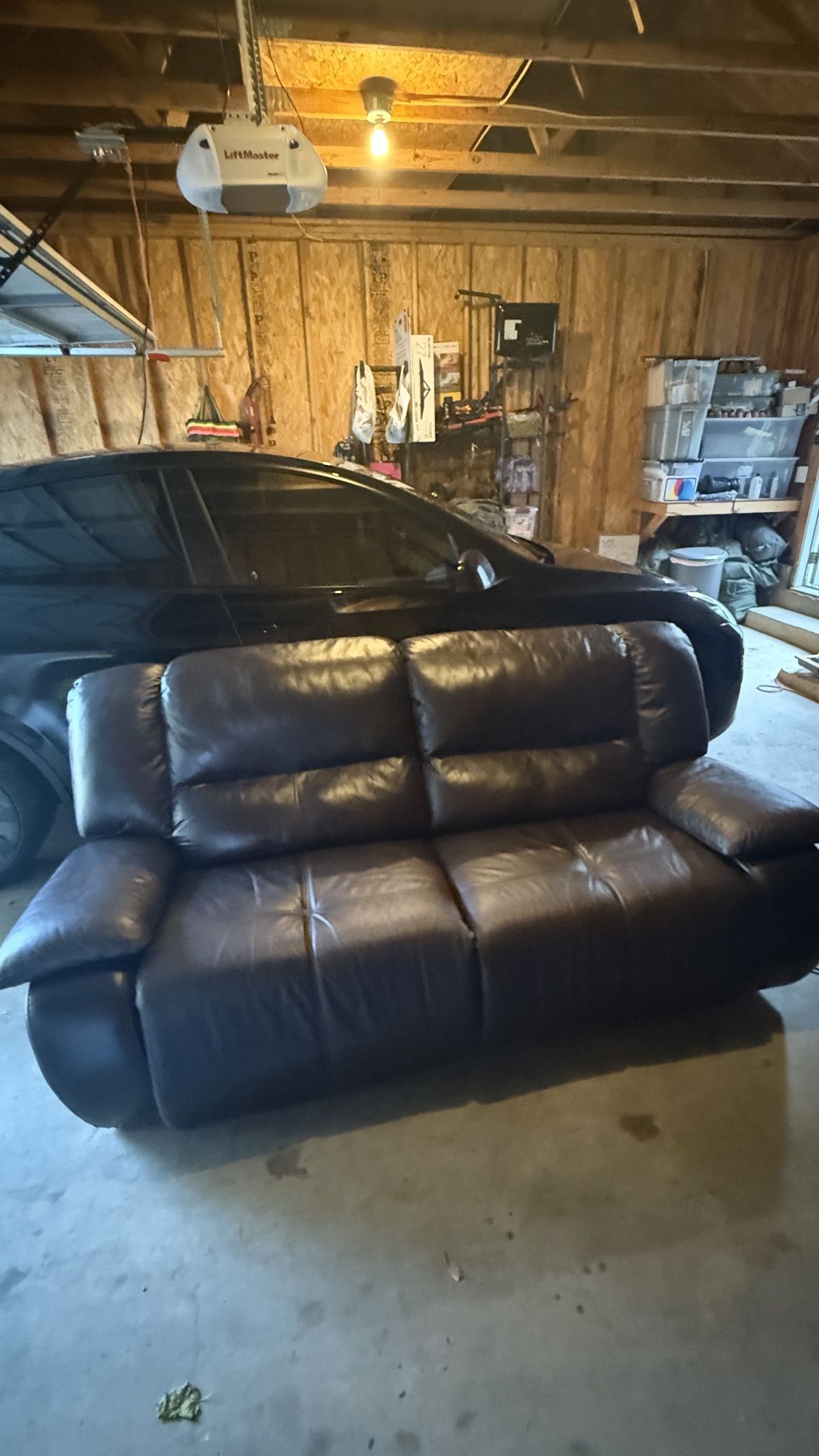 Leather Couch (recliner) 9/10 Condition