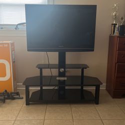 40” Panasonic Tv with Tv stand 