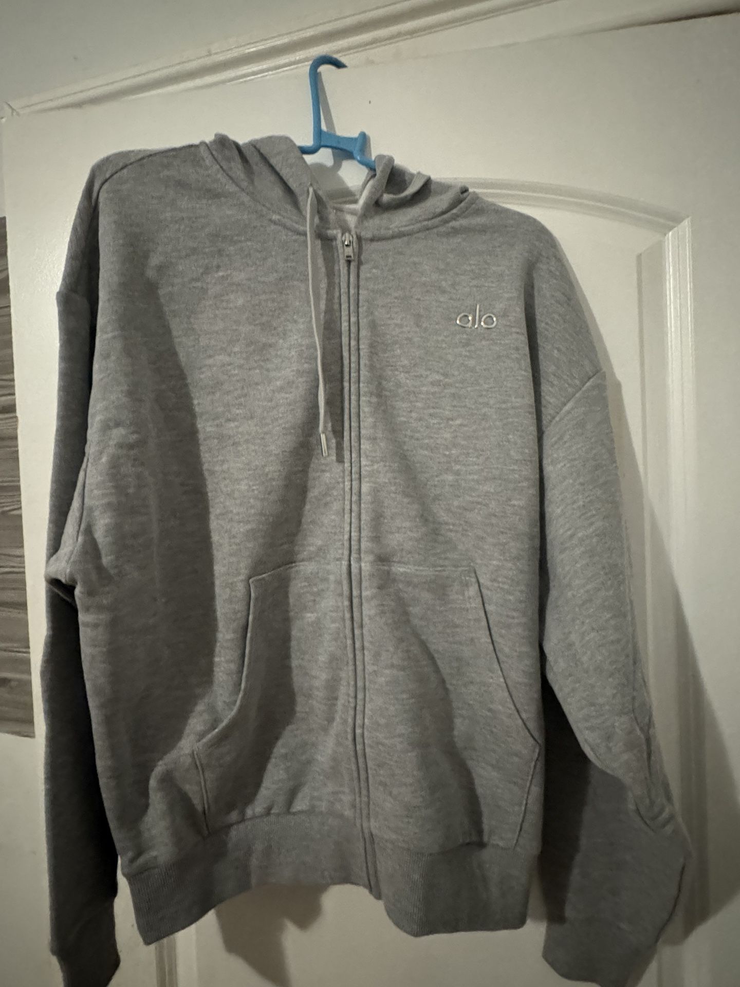Grey Alo Set Men’s Size Small